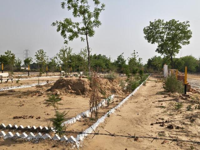 Residential Plot in Malookpur for resale Lucknow. The reference number is 20283830