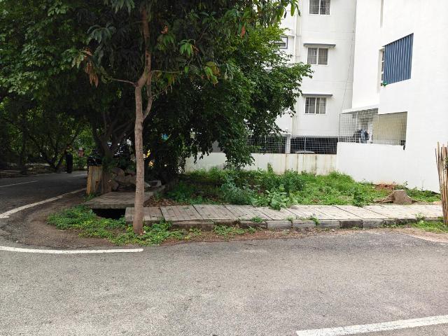Residential Plot in Mallathahalli for resale Bengaluru. The reference number is 20469204