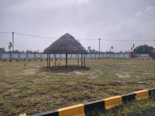 Residential Plot in Mambakkam for resale Chennai. The reference number is 16757345
