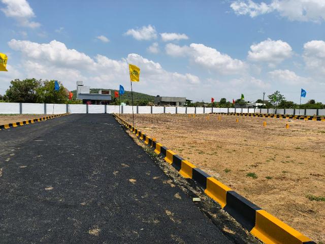 Residential Plot in Mambakkam for resale Chennai. The reference number is 17535650