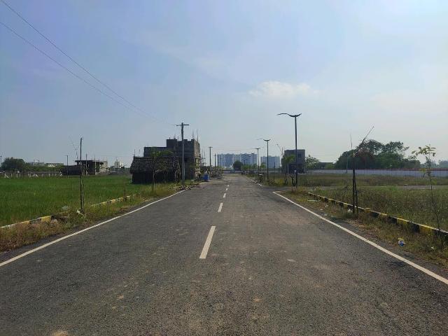 Residential Plot in Mannivakkam for resale Chennai. The reference number is 11755030