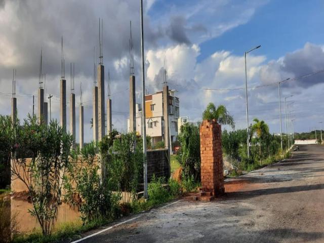Residential Plot in Mannivakkam for resale Chennai. The reference number is 20381838