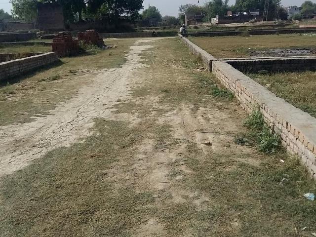 Residential Plot in Manduwadih for resale Varanasi. The reference number is 4333801