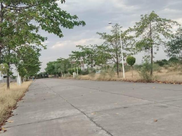 Residential Plot in Manglia for resale Indore. The reference number is 10985469