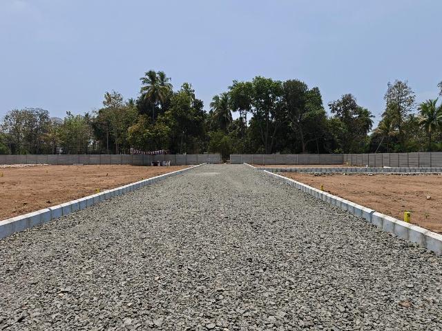 Residential Plot in Manimangalam for resale Chennai. The reference number is 20094707
