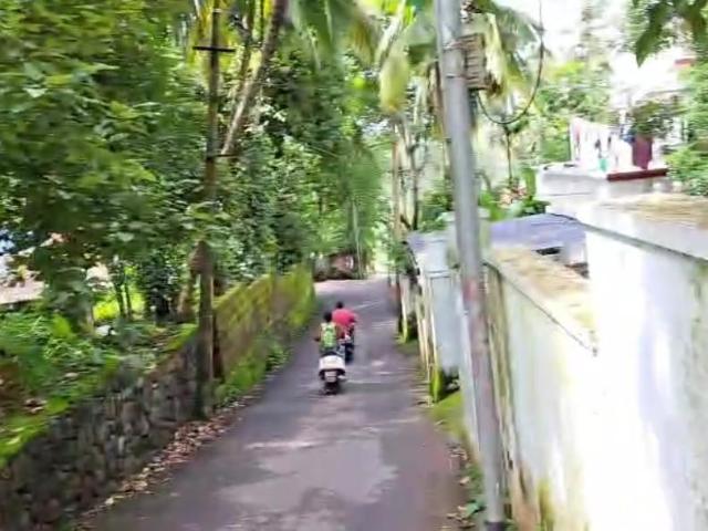 Residential Plot in Mankave for resale Kozhikode. The reference number is 18217762