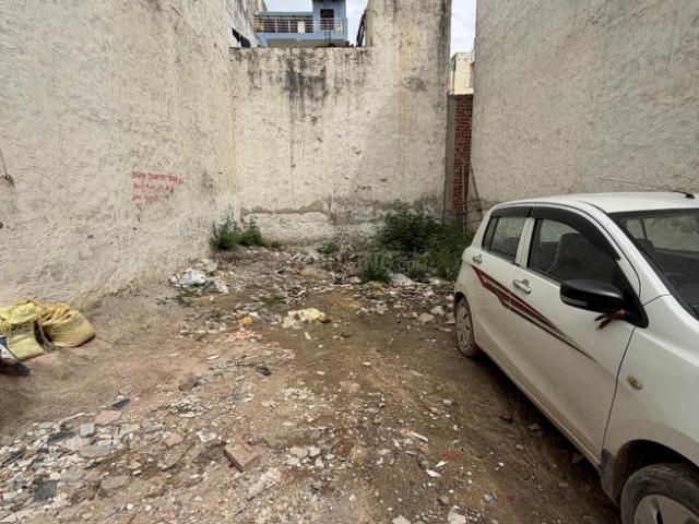 Residential Plot in Maruti Kunj for resale Gurgaon. The reference number is 20265060