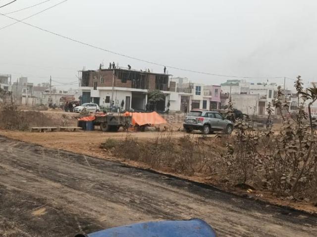 Residential Plot in Maruti Kunj for resale Gurgaon. The reference number is 20976738