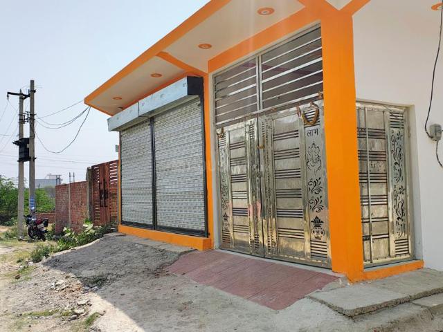 Residential Plot in Mohanlalganj for resale Lucknow. The reference number is 17586166