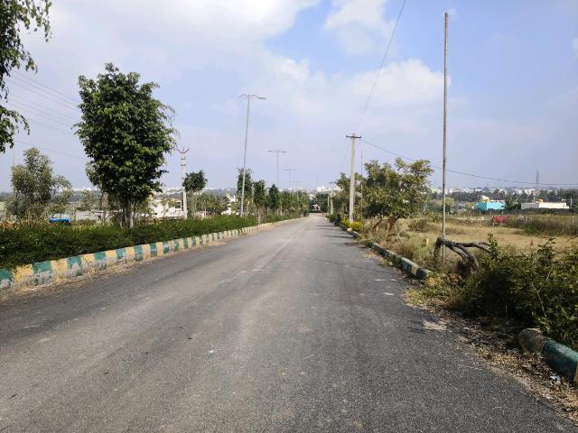 Residential Plot in Moranapalli for resale Hosur. The reference number is 19072266