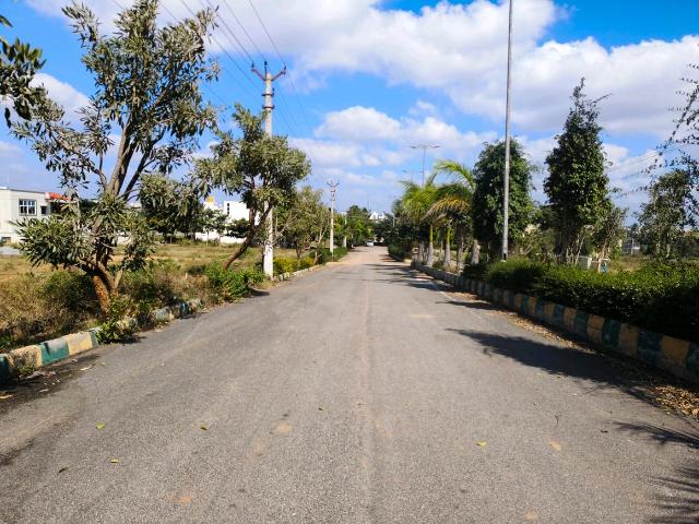 Residential Plot in Moranapalli for resale Hosur. The reference number is 19072269