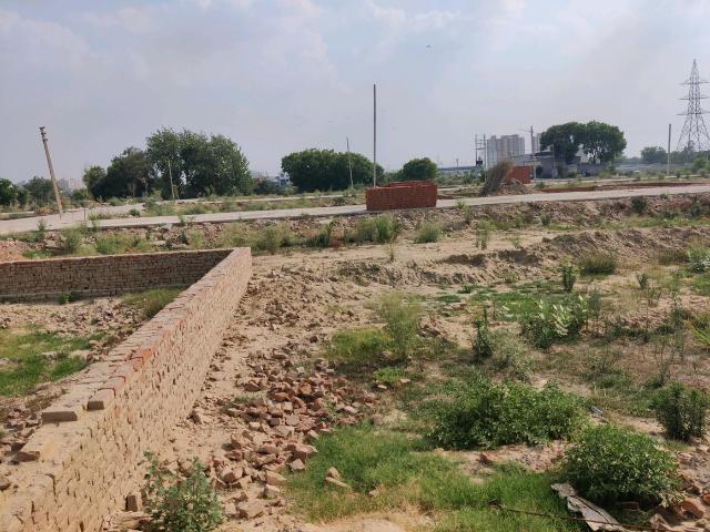 Residential Plot in Morta Village for resale Ghaziabad. The reference number is 20400408