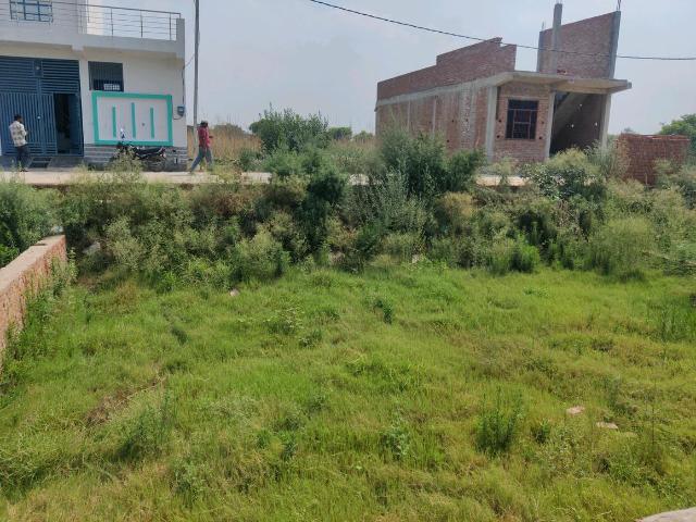 Residential Plot in Morta Village for resale Ghaziabad. The reference number is 20411622