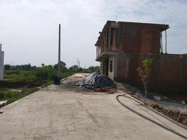 Residential Plot in Morta Village for resale Ghaziabad. The reference number is 20744160