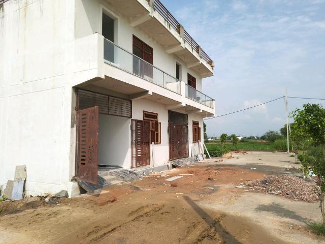 Residential Plot in Morta Village for resale Ghaziabad. The reference number is 20744197