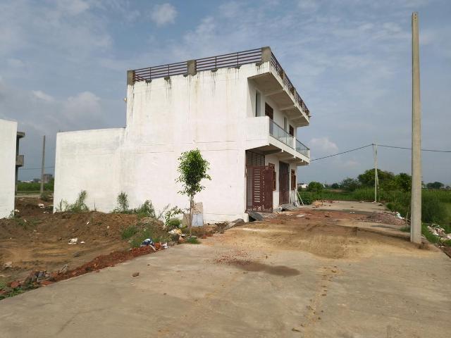 Residential Plot in Morta Village for resale Ghaziabad. The reference number is 20744204
