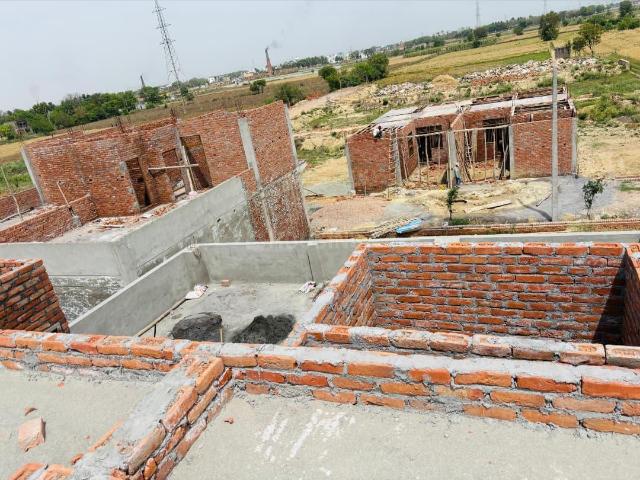 Residential Plot in Morta Village for resale Ghaziabad. The reference number is 20794135