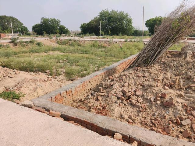 Residential Plot in Morta Village for resale Ghaziabad. The reference number is 20377668