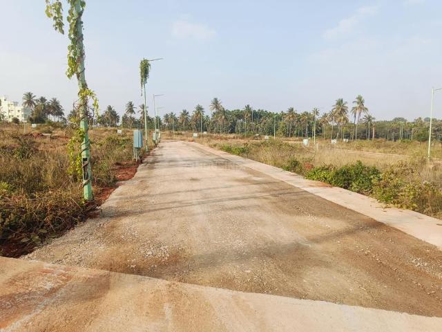 Residential Plot in Nadaprabhu Kempegowda layout for resale Bengaluru. The reference number is 20901745