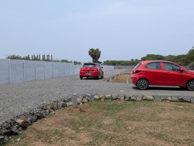 Residential Plot in Naduveerapattu for resale Chennai. The reference number is 20503337