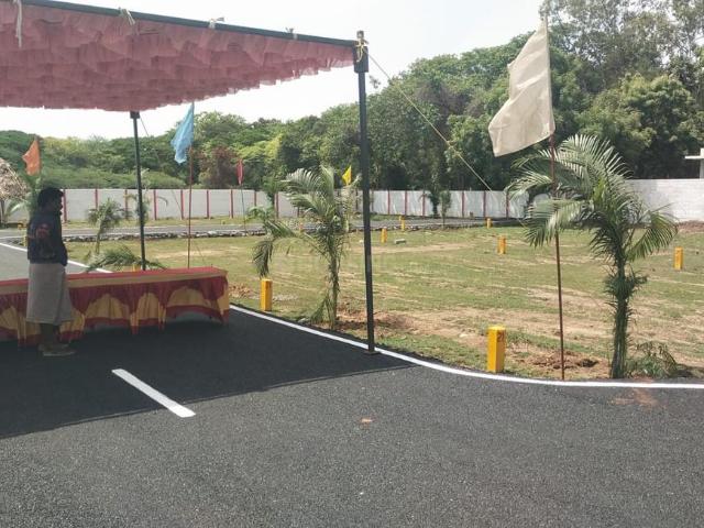 Residential Plot in Naduveerapattu for resale Chennai. The reference number is 20687537