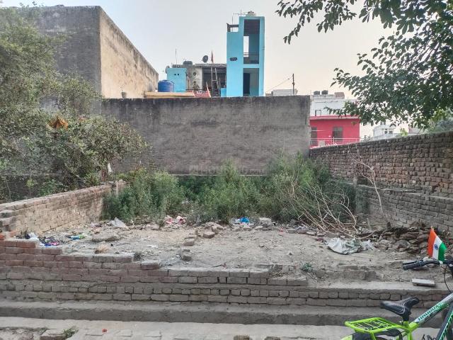 Residential Plot in Pratap Vihar for resale Ghaziabad. The reference number is 15044722