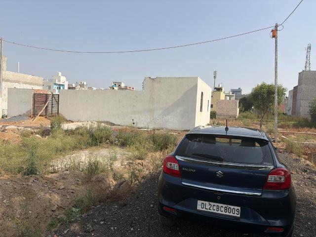 Residential Plot in Najafgarh for resale New Delhi. The reference number is 20463741