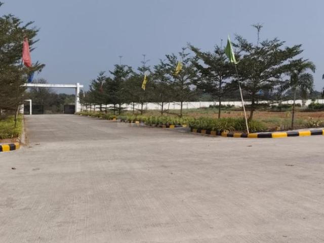 Residential Plot in Narayankhed for resale Sangareddy. The reference number is 19605434