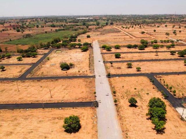 Residential Plot in Narayankhed for resale Sangareddy. The reference number is 20647318