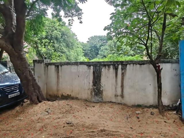 Residential Plot in Neelankarai for resale Chennai. The reference number is 19489363