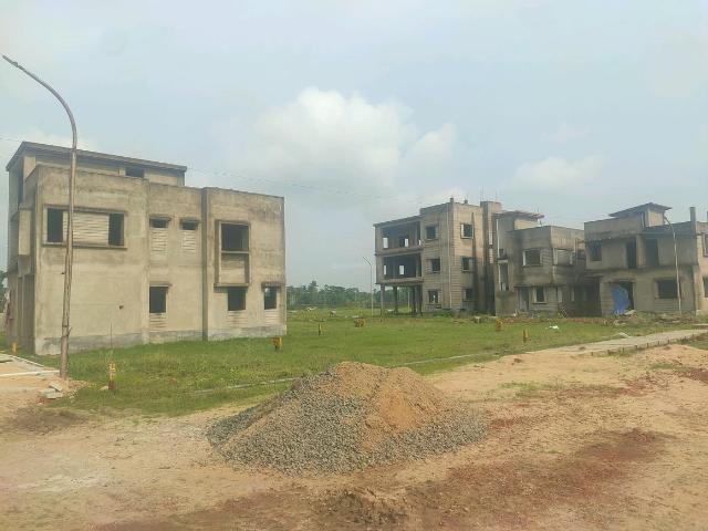 Residential Plot in New Town for resale Kolkata. The reference number is 15132030