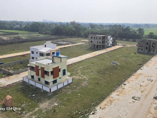 Residential Plot in New Town for resale Kolkata. The reference number is 20174139