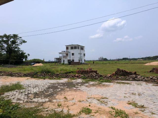 Residential Plot in New Town for resale Kolkata. The reference number is 20336578