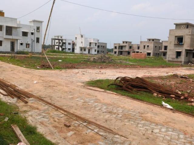 Residential Plot in New Town for resale Kolkata. The reference number is 20432877