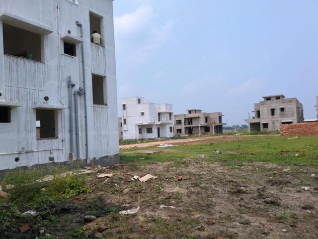 Residential Plot in New Town for resale Kolkata. The reference number is 20432952