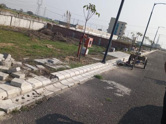 Residential Plot in Nilokheri for resale Karnal. The reference number is 19579877