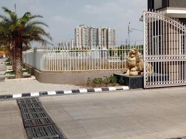 Residential Plot in Nipania for resale Indore. The reference number is 11062171