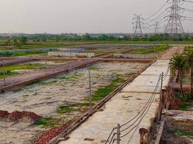 Residential Plot in Dadri for resale Greater Noida. The reference number is 20695567