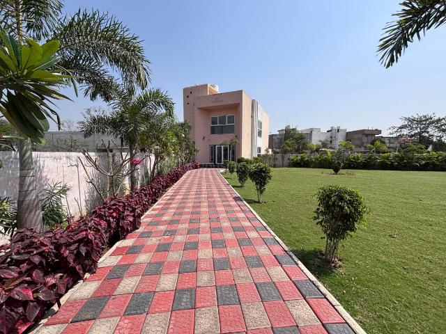 Residential Plot in Old Dhamtari Road for resale Raipur. The reference number is 19666095