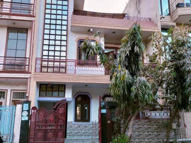 Residential Plot in Omicron III for resale Greater Noida. The reference number is 12333030