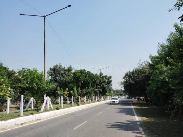 Residential Plot in Omicron III for resale Greater Noida. The reference number is 19865024