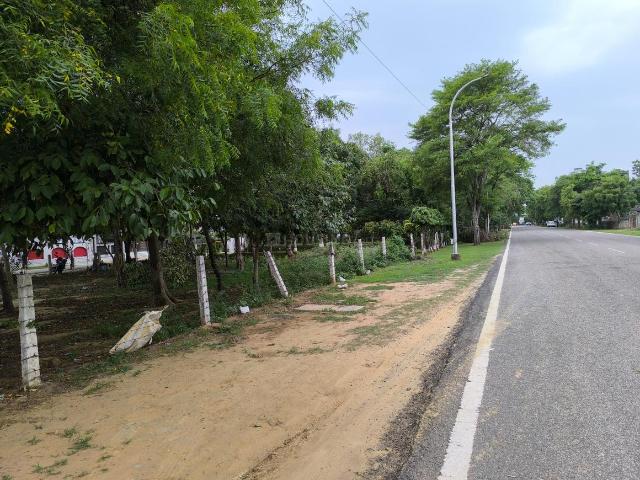 Residential Plot in Omicron III for resale Greater Noida. The reference number is 20687785