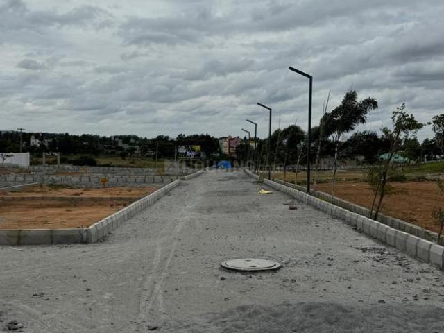 Residential Plot in Avalapalli for resale Hosur. The reference number is 20619523