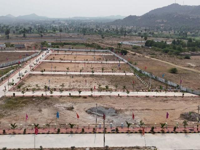 Residential Plot in Abdullapurmet for resale Hyderabad. The reference number is 20632467