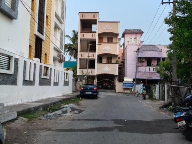 Residential Plot in Adambakkam for resale Chennai. The reference number is 20775717