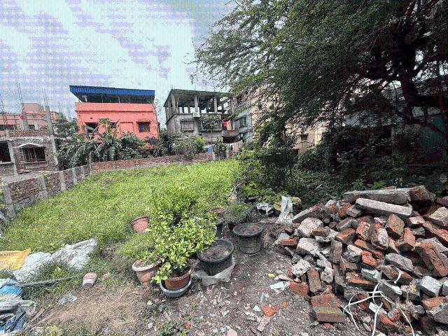Residential Plot in Airport Gate No 2 for resale Kolkata. The reference number is 20642697