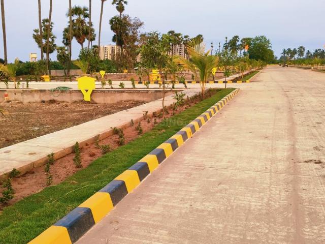 Residential Plot in Akunuru for resale Krishna. The reference number is 20620991