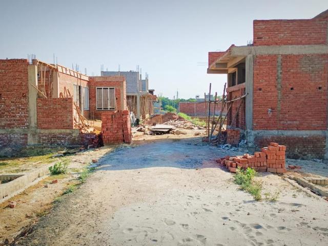 Residential Plot in Alambagh for resale Kanpur Road. The reference number is 17466795