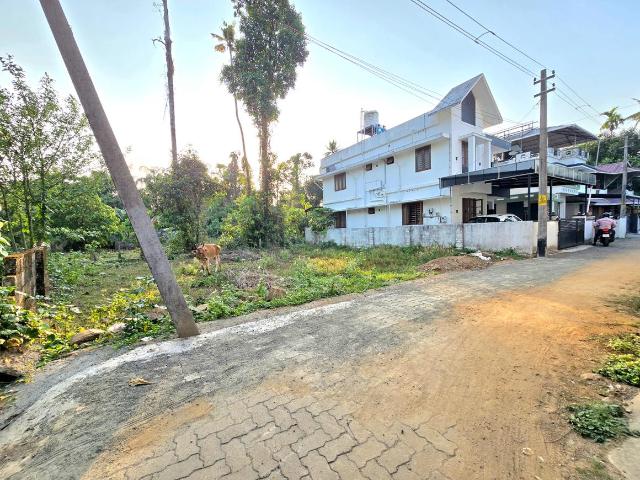 Residential Plot in Alangad for resale Kochi. The reference number is 20068311