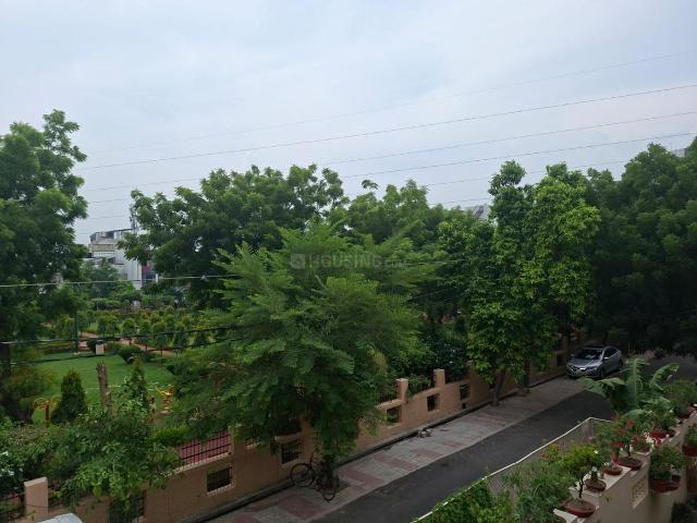 Residential Plot in Aliganj for resale Lucknow. The reference number is 20939153